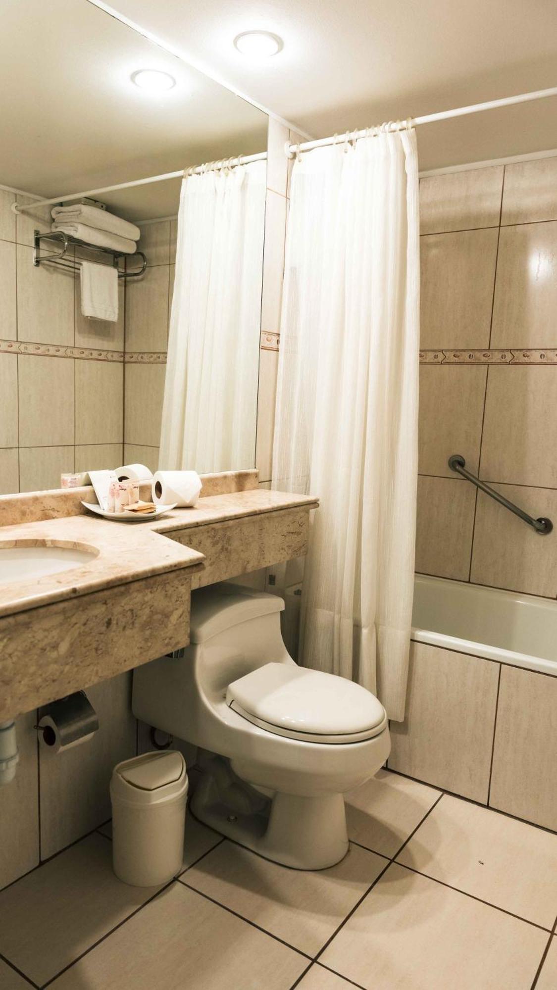 Hotel Eurotel El Bosque سانتياغو المظهر الخارجي الصورة